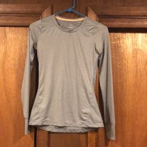 Grey work out long sleeve tee